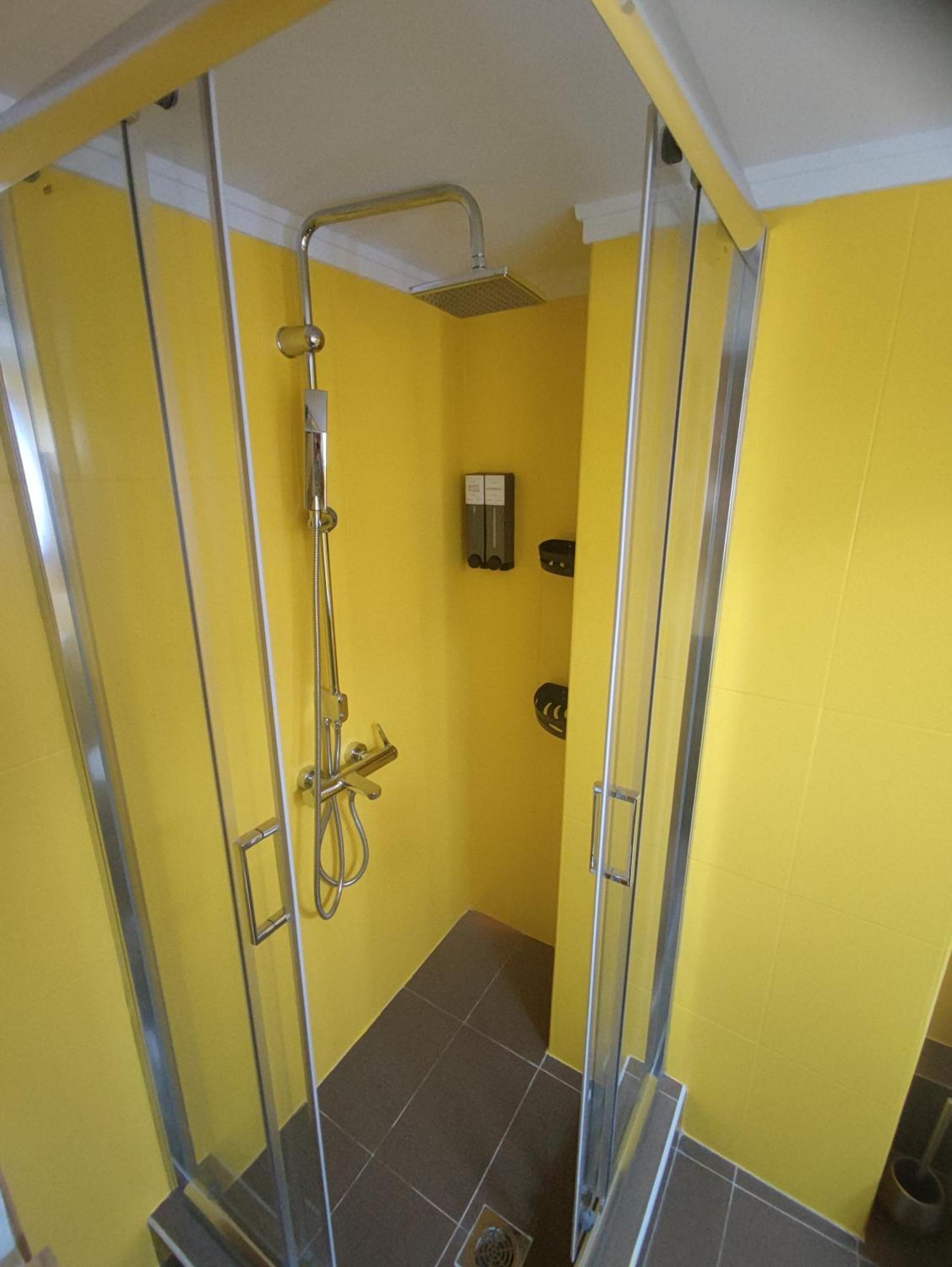 Cozy Apt! Friends & Family - Private Paid Parking Thessaloniki Buitenkant foto