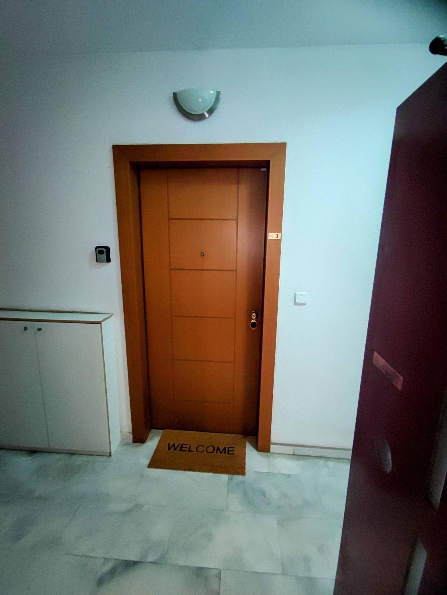 Cozy Apt! Friends & Family - Private Paid Parking Thessaloniki Buitenkant foto