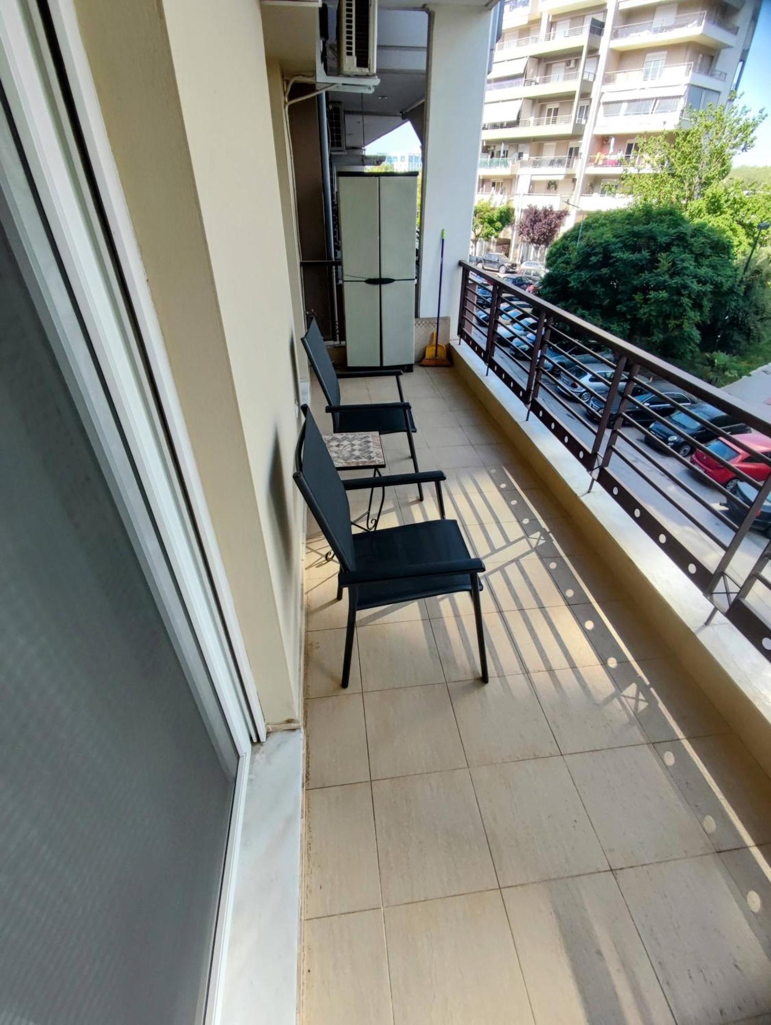Cozy Apt! Friends & Family - Private Paid Parking Thessaloniki Buitenkant foto